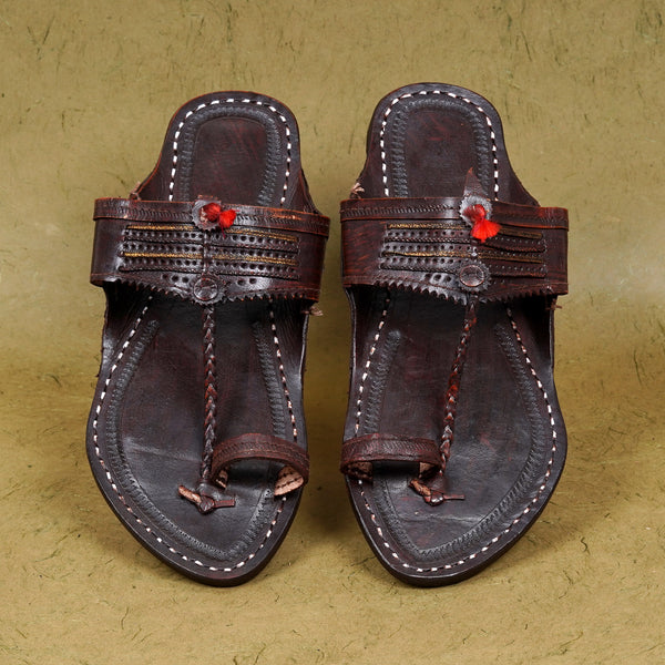 Men’s Single Wadi Typical Kolhapuri Chappal