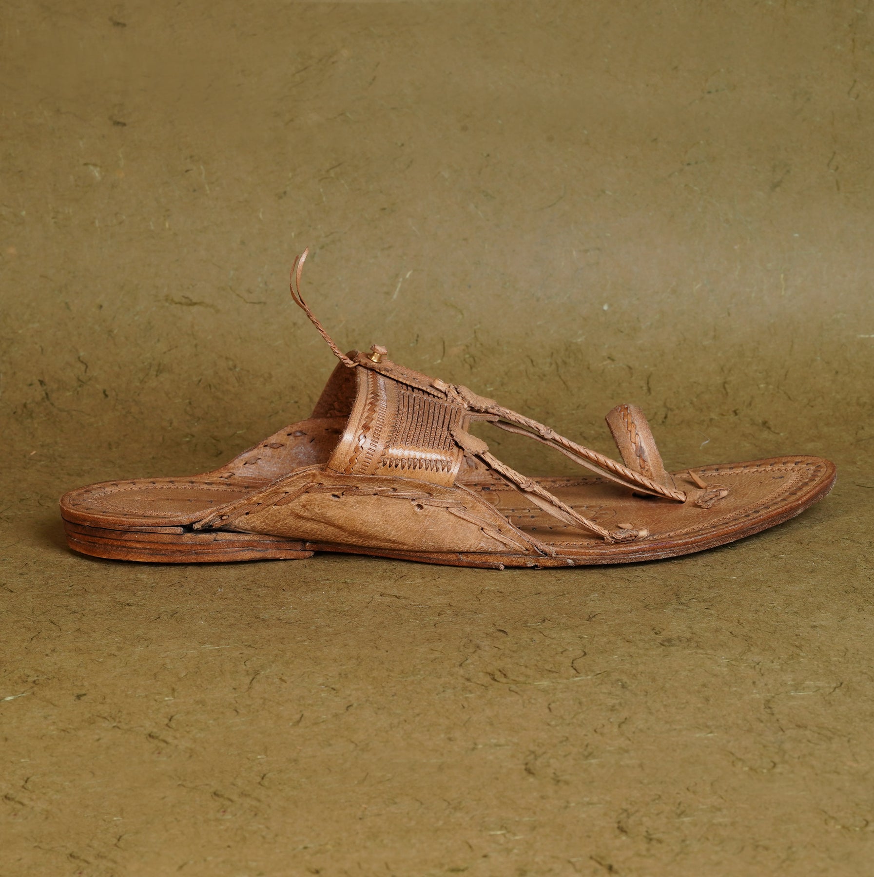 Aamdar Kapashi Kolhapuri – Handmade Leather Chappal – SHOPKOP