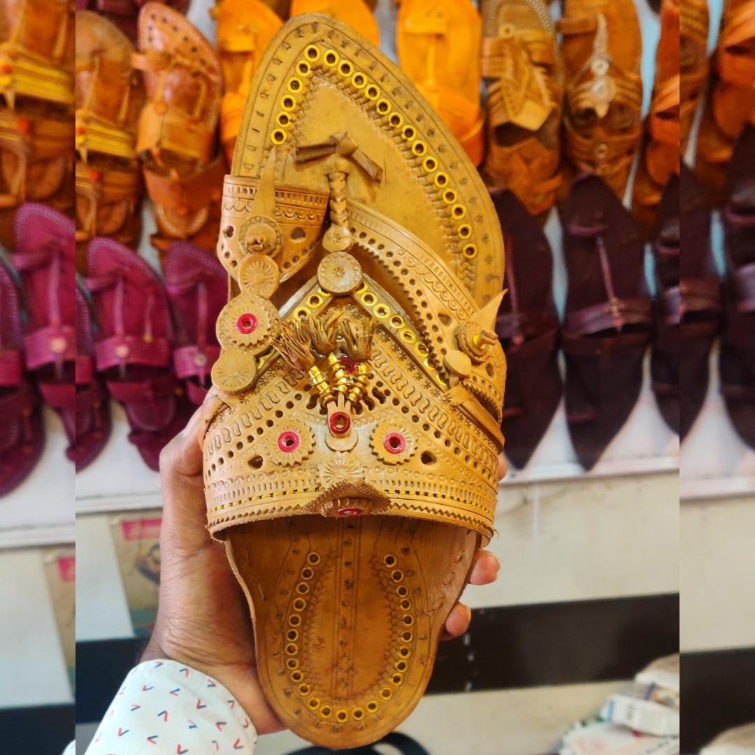 Maharaja best sale kolhapuri chappal